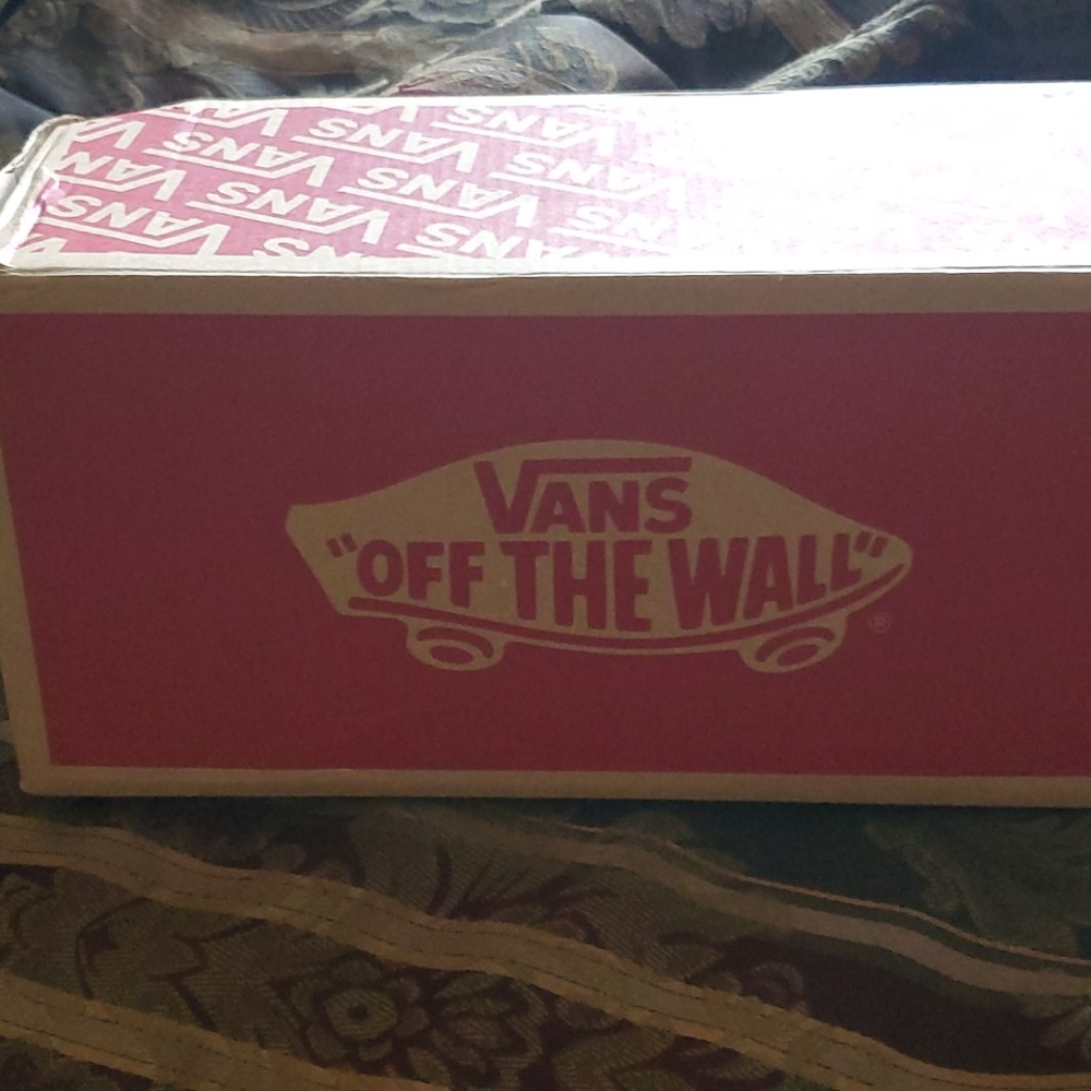 Vans leather black white sole gorgeous leather boxed new - Picture 4 of 4